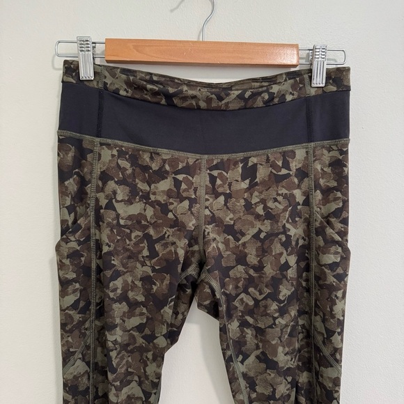 Lululemon Speed Tight III in Mystic Jungle Fatigue Green - Picture 5 of 8